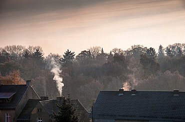 Třetina Čechů zanedbává kontroly komínů. Často o povinnosti vůbec nevědí