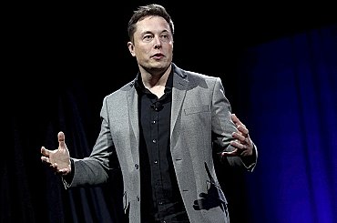 Tesla a SpaceX pod jednou střechou? Spekulace o spojení sílí