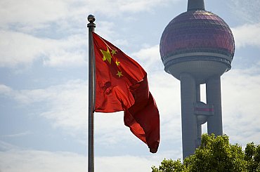 Čína chce obmedziť vývoz technológií v oblasti AI, fotovoltiky aj biomedicíny