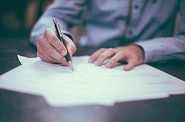 Velkolepý jaderný plán. Nové reaktory a 100 000 dalších zaměstnanců za 10 let